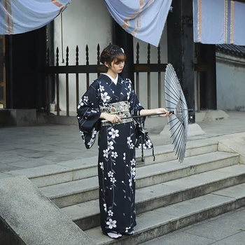 Moterų Japonijos Tradicinių Kimono Juodos Spalvos Gėlių Spaudinių Klasikinis Yukata Cosplay Suknelė Satge Atlikti Dėvėti Chalatą